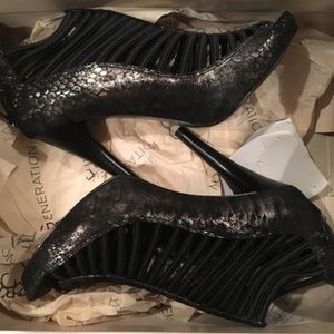 BCBGeneration Damas Heels size 7.5 M